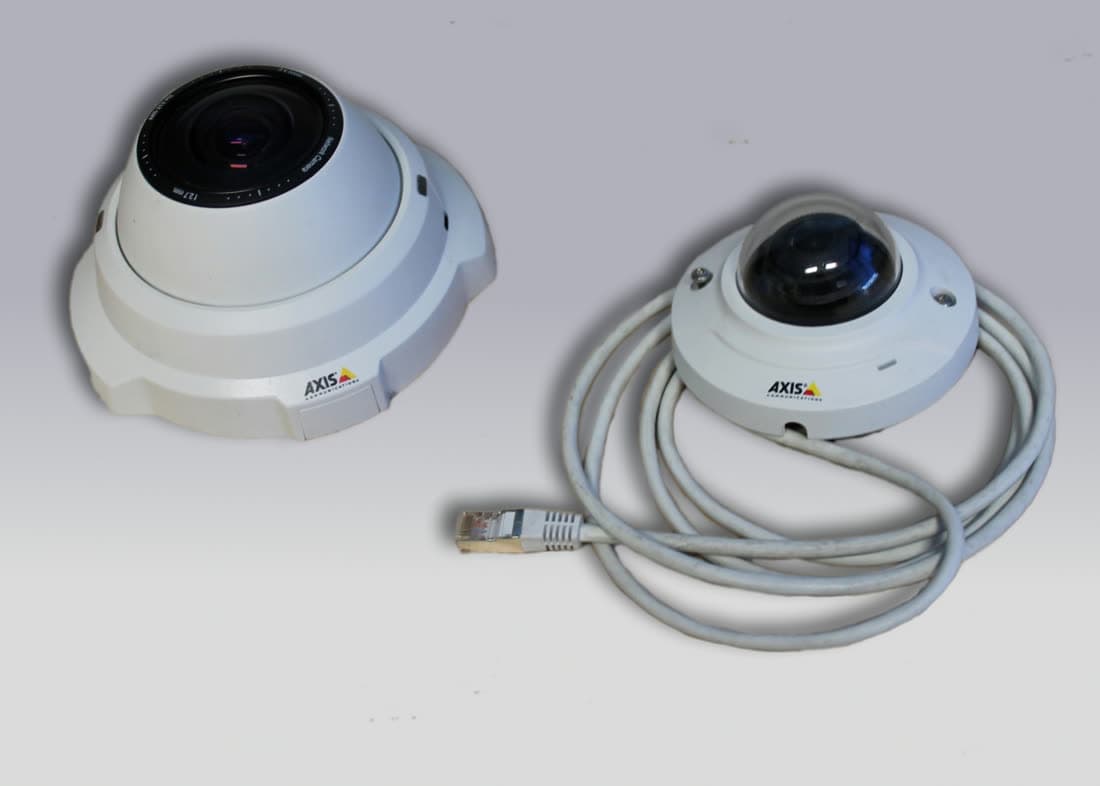 Security Cameras & Kits